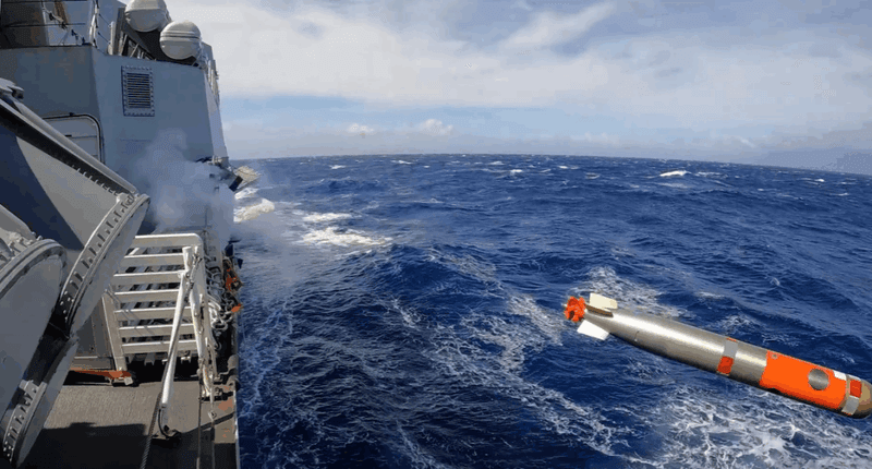 Canadian Navy frigate fires torpedo during major Pacific naval exercise